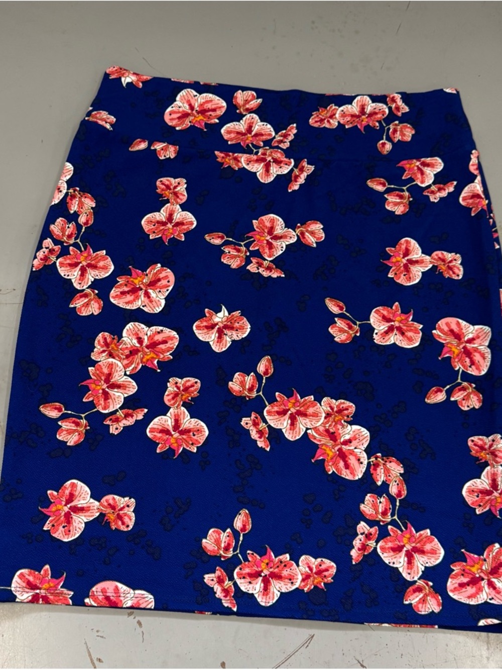 LuLaRoe Cassie Navy Pencil Skirt with Coral Pink Floral Print Plus Size 3XL